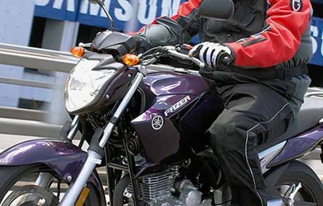 cropped-Yamaha-YS-250-Fazer-ruta.jpg