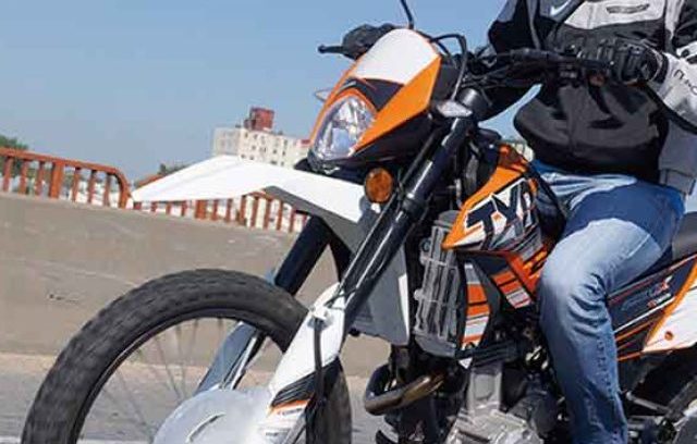 cropped-Corven-TXR-250X-en-rura.jpg