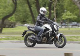 Bajaj Dominar 400 8