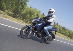 Bajaj Rouser NS 150 25