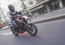 Bajaj Rouser NS 200 15