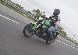 Benelli TNT 300 15