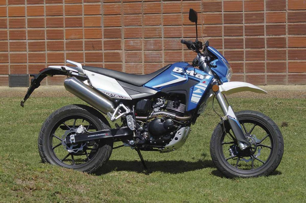 Beta Motard 2.0 Ficha Técnica, Velocidad y Opiniones » La