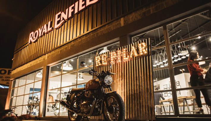 Royal Enfield Pilar 2 1