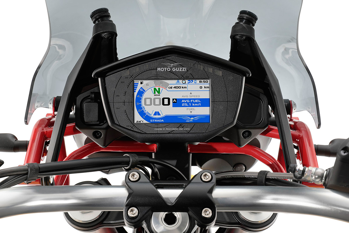 Moto Guzzi V85 TT 4