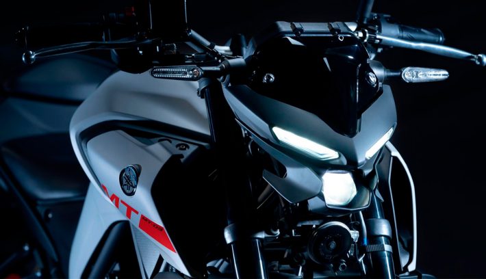 Yamaha MT 03 6