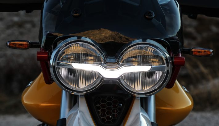 25 Moto Guzzi V85 TT