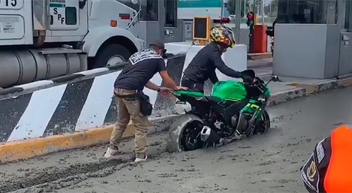 MotoKawasakiCemento