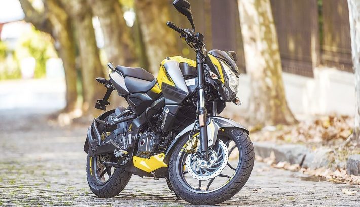 motoBajaj Rouser NS 200 FI