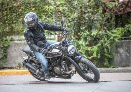 Husqvarna Svartpilen 701