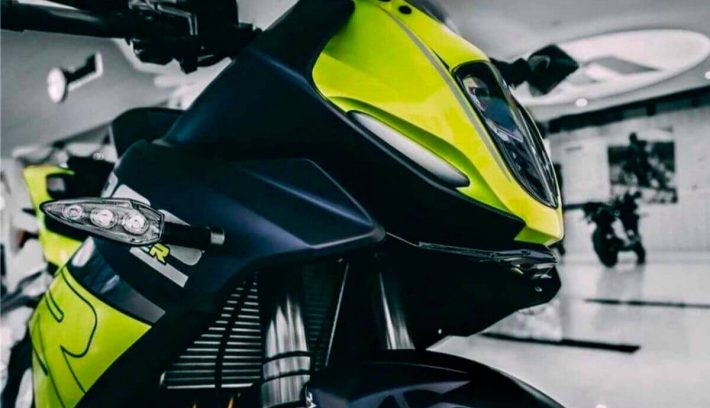 QJMotor Race 500 detalle frente posible Benelli