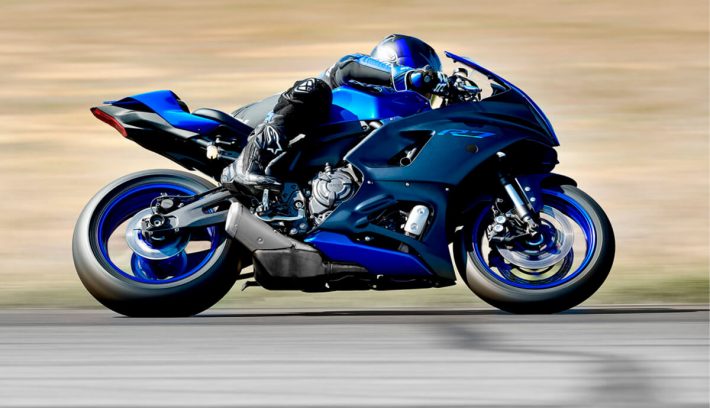 Yamaha R7 2022