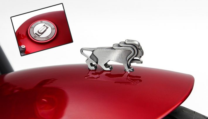 Benelli Leoncino 500 Sport portada leon detalle tanque