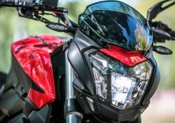 Bajaj Dominar nuevo equipamiento frontal faro principal