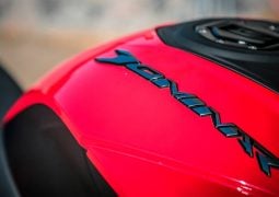 Bajaj Dominar nuevo equipamiento portada