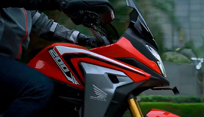 Honda CB200X portada