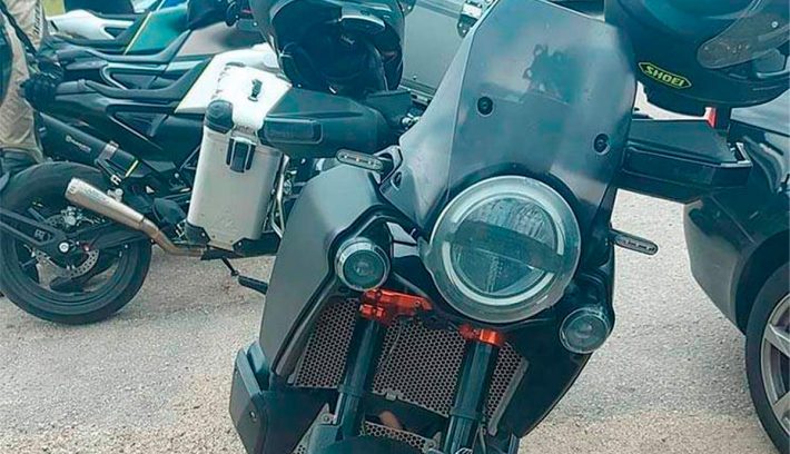 Husqvarna Norden 901 frontal
