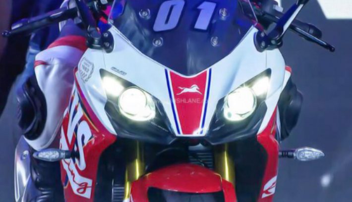 deportiva TVS Apache RR310 2022 faros principales