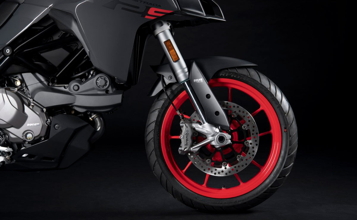 Ducati Multistrada V2 2022 detalle rueda delantera