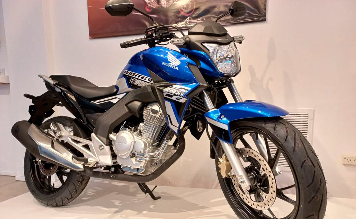 Honda CB250 Twister fabricación nacional azul