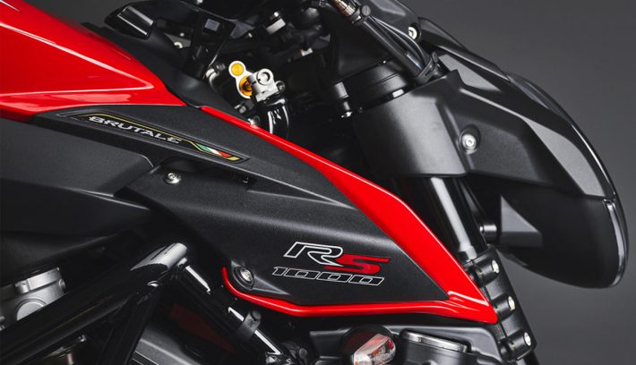 MV Agusta Brutale 1000 RS 2022 detalle carenado rojo nombre modelo