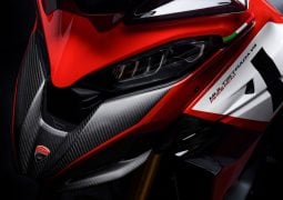 Ducati Multistrada V4 Pikes Peak 2022 detalle faro delantero