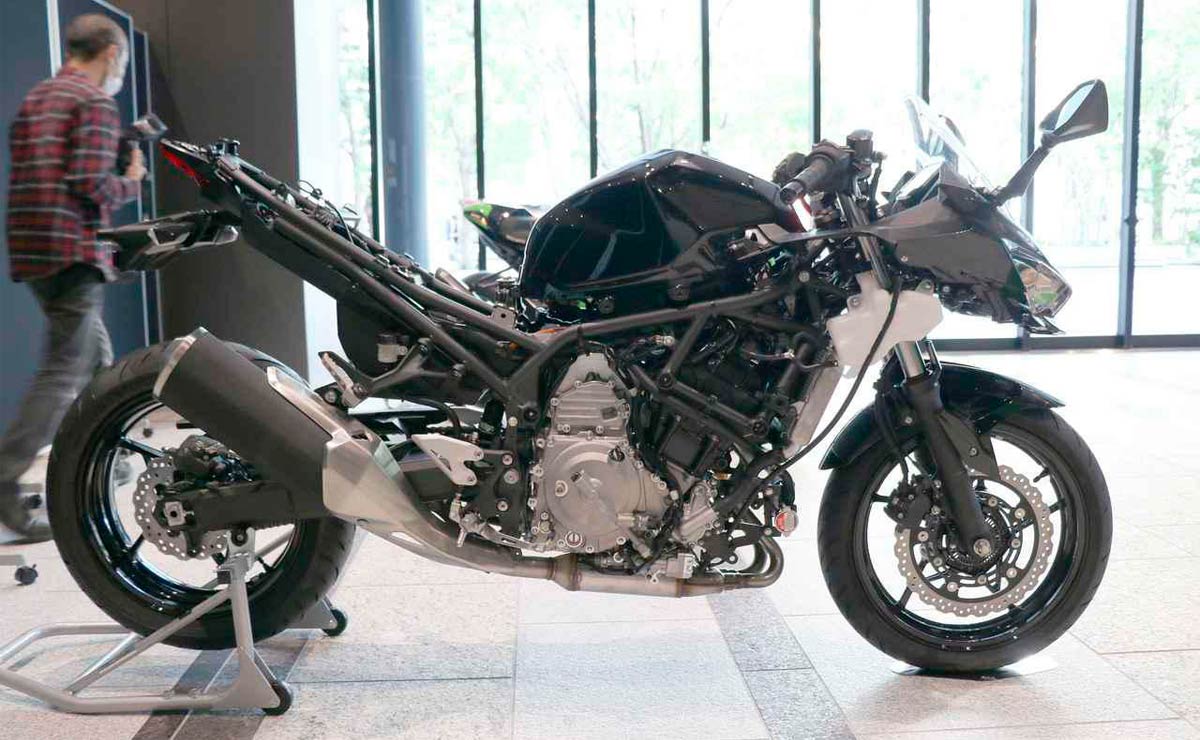 Kawasaki motos híbridas prototipo lateral derecho chasis