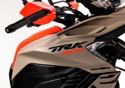 Benelli TRK 800 lanzamiento detalle carenado