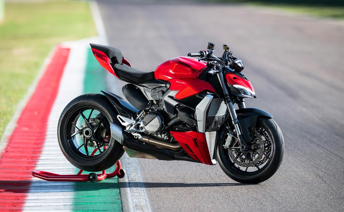 Ducati Streetfihgter V2 2022 roja circuito