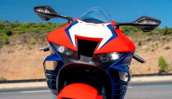Honda CBR1000RR-R Fireblade 2022 detalle