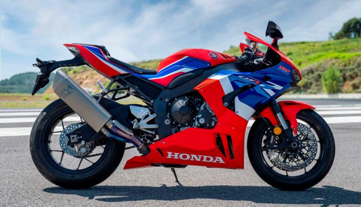 Honda CBR1000RR-R Fireblade 2022 lateral