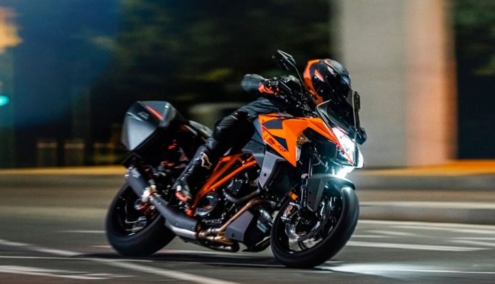KTM 1290 Super Duke GT 2022