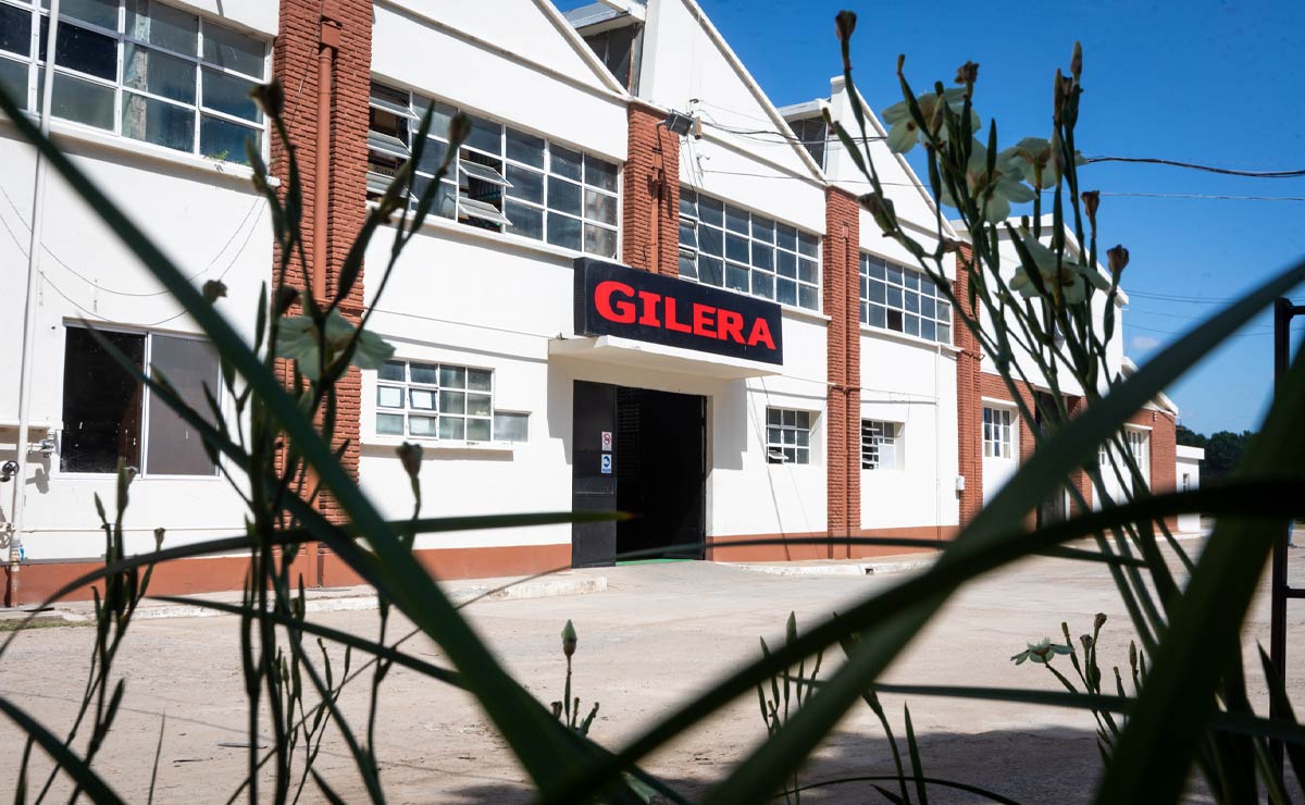 inauguración planta Gilera