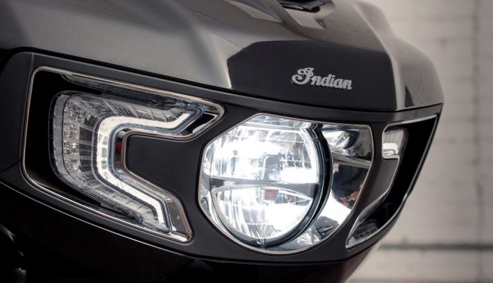 Indian Pursuit 2022 moto touring