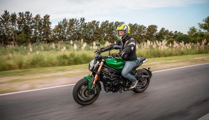 Benelli 752S verde