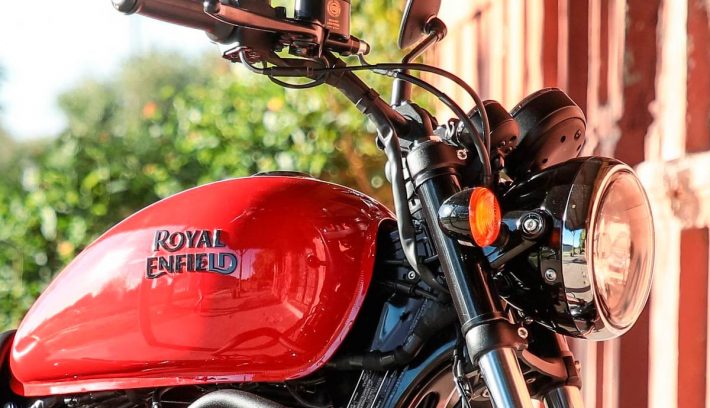 Royal Enfield Meteor 350 roja