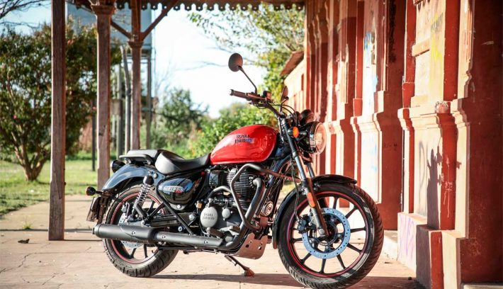 Royal Enfield Meteor 350 roja