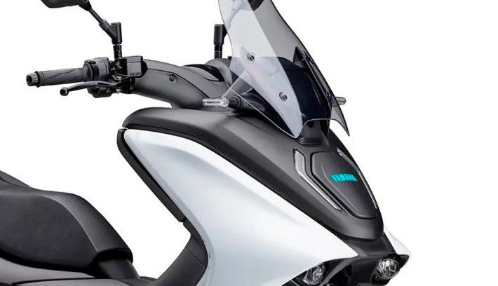 Yamaha E01 scooter eléctrico