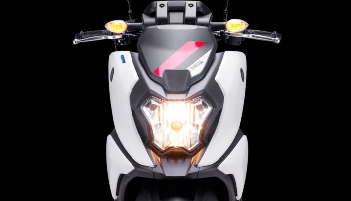 Yamaha X-Force scooter híbrido