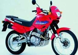 Honda NX650 Dominator