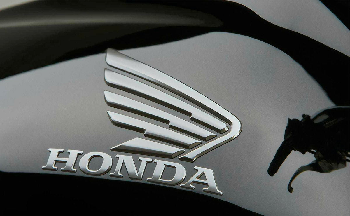 Honda logo en tanque