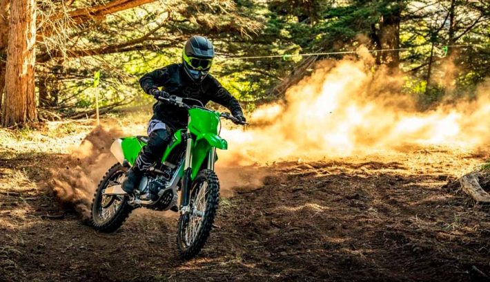 Kawasaki KX250 2023 verde