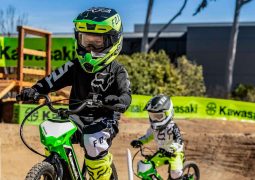 Kawasaki moto para los más chicos