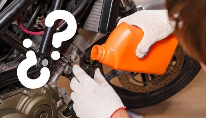 cuanto cual y que aceite lleva una moto 150