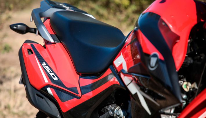 on-off contra Honda XR150