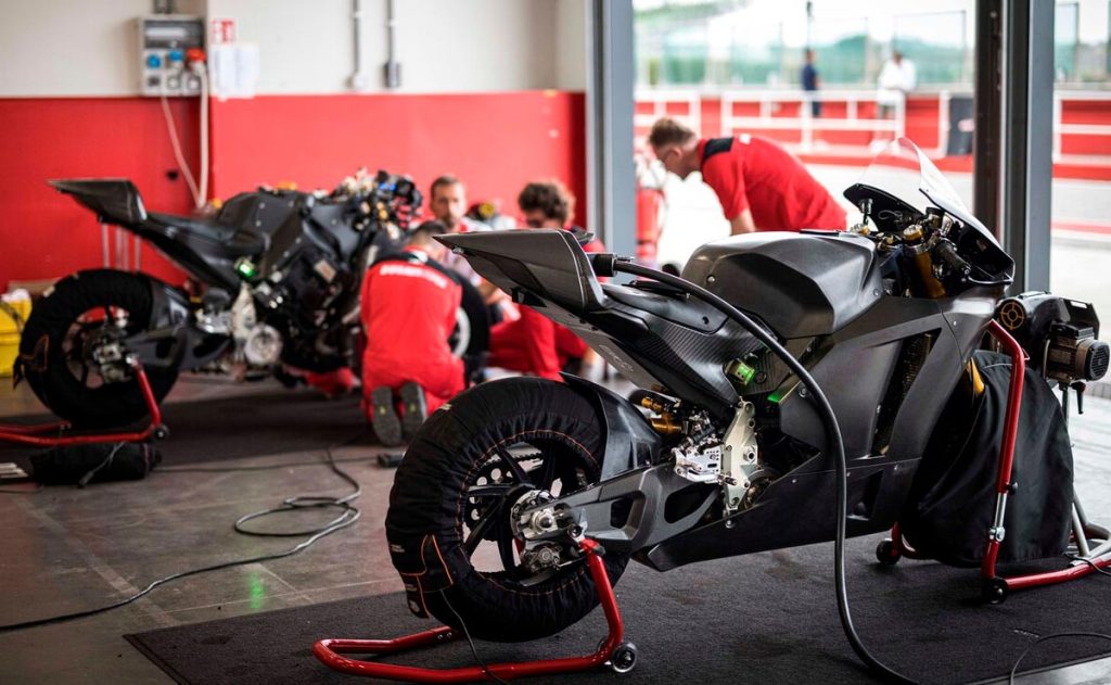 Nuevos detalles de la Ducati eléctrica MotoE: pesada pero poderosa