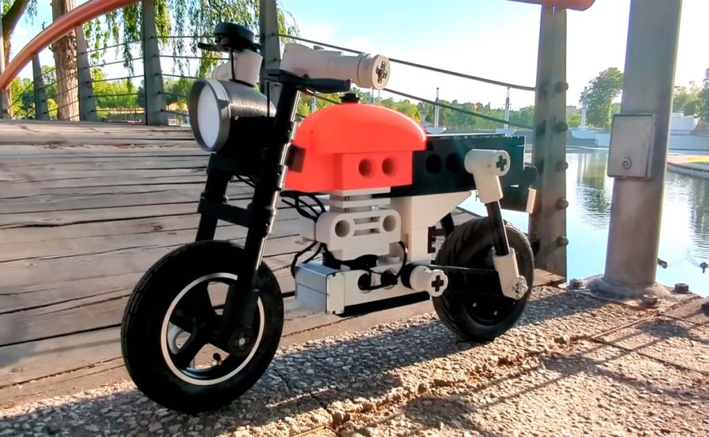 como hacer una moto de lego