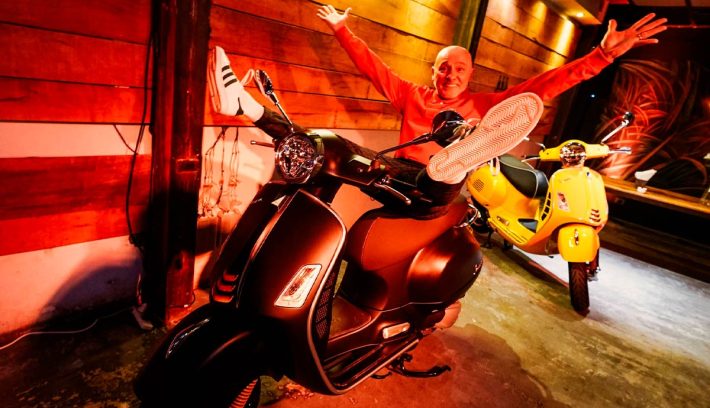 Vespa GTS 300 Super lanzamiento ronnie arias motos