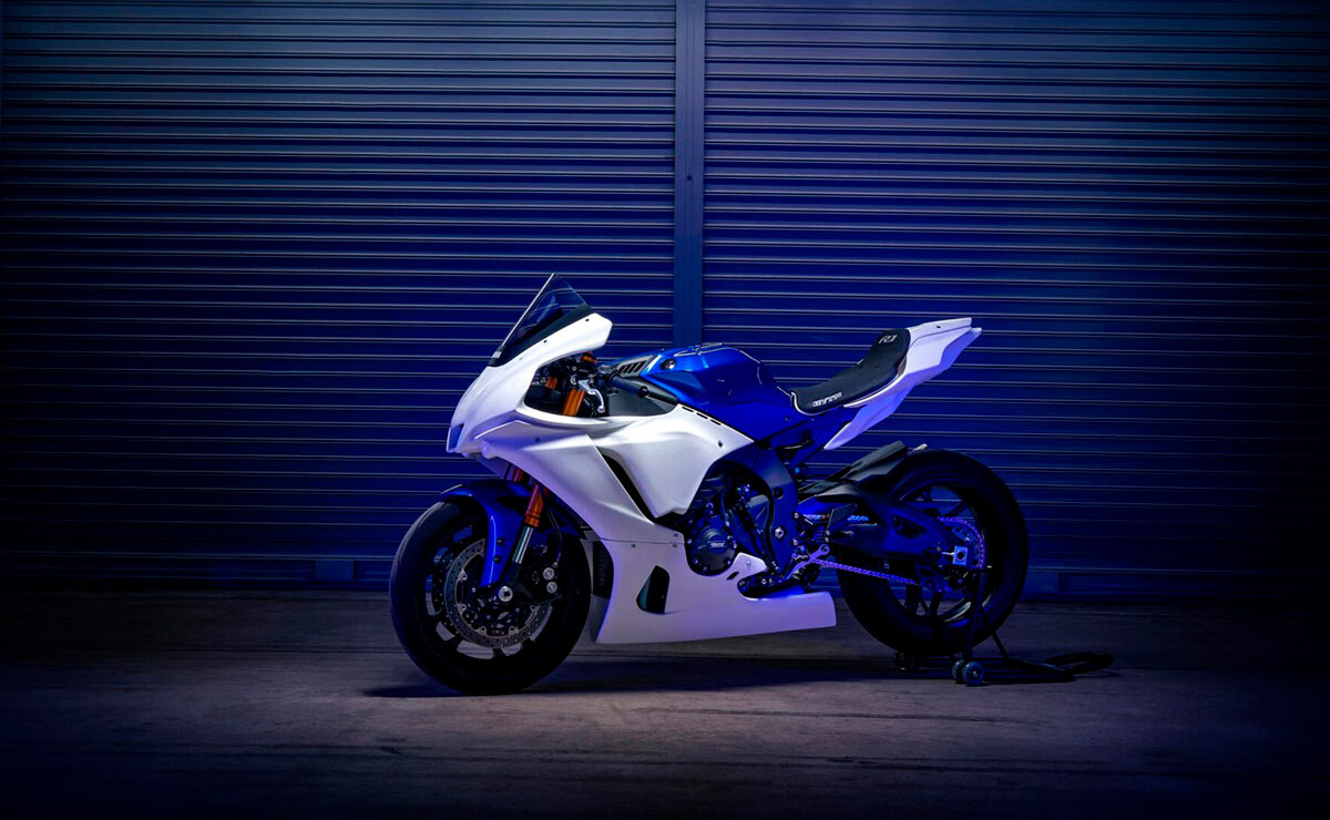 motos más icónicas Yamaha R1 GYTR 2023