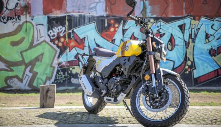 Lifan KP200M resumen semanal KTM Royal Enfield Honda